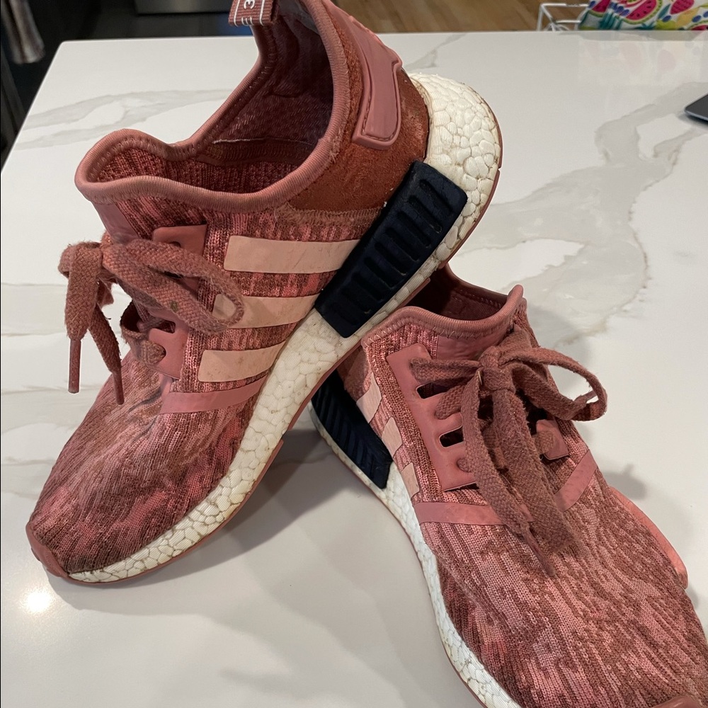 Adidas NMD_R1 ‘Raw Pink’